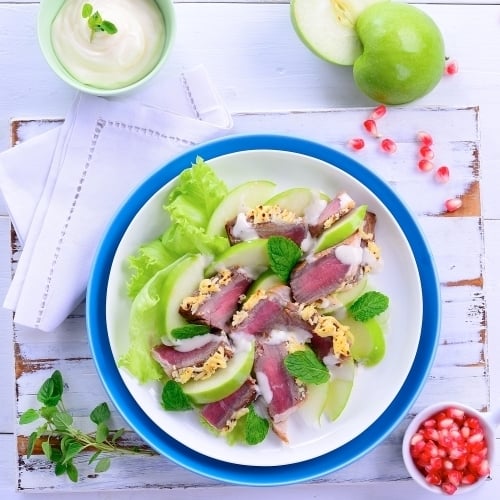 BEEF WITH APPLE SALAD